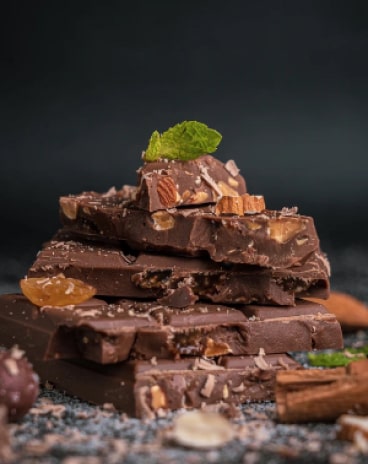 milk-chocolate-bar-piramid